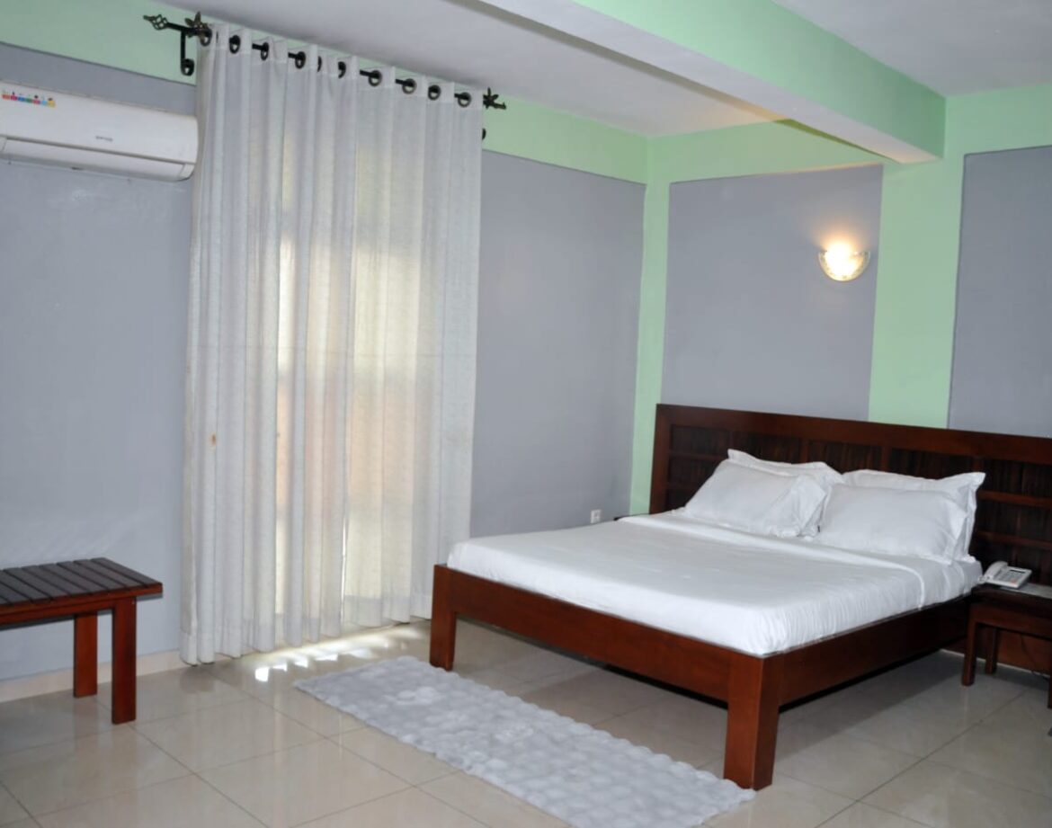 Ngueye Hôtel